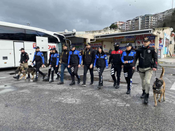 Üsküdar’da polis, internet ve telefon dolandırıcılığına karşı vatandaşı uyardı