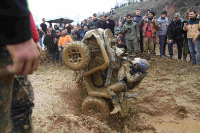 Gölcük'te ATV yarışları nefesleri kesti